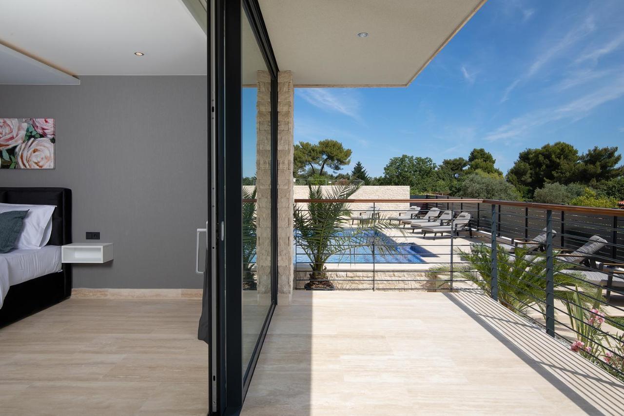 מדולין Boutique Apartments Kristo מראה חיצוני תמונה